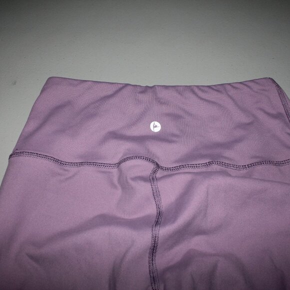 Purple 90 Degree Cropped Leggings  Size Small - Picture 6 of 6